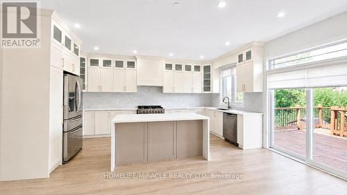 71 Skyvalley Drive, Brampton, ON - Indoor Photo Showing Kitchen With Stainless Steel Kitchen With Upgraded Kitchen