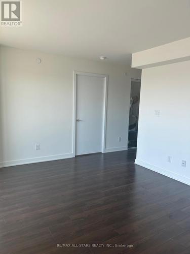 1004 - 160 Flemington Road, Toronto, ON - Indoor Photo Showing Other Room