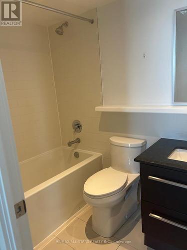 1004 - 160 Flemington Road, Toronto, ON - Indoor Photo Showing Bathroom