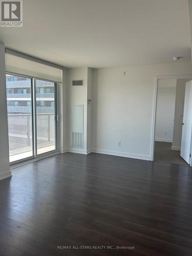 1004 - 160 Flemington Road, Toronto, ON - Indoor