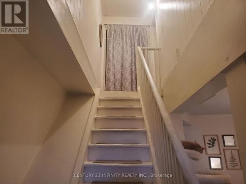 2 - 134 SIMCOE STREET S , Oshawa (Central), Ontario L1H 4G9 5