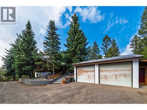 5031 Gloinnzun Drive, 108 Mile Ranch, BC - Outdoor