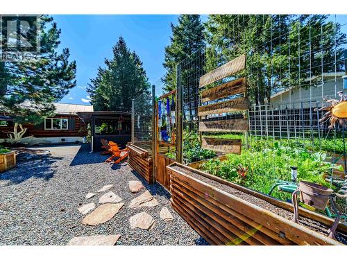 5031 Gloinnzun Drive, 108 Mile Ranch, BC - Outdoor