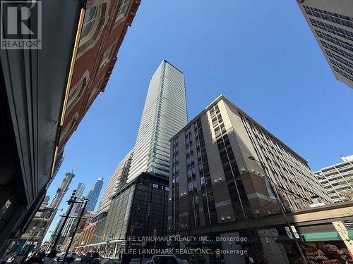 2208 - 501 Yonge Street, Toronto, ON - Outdoor
