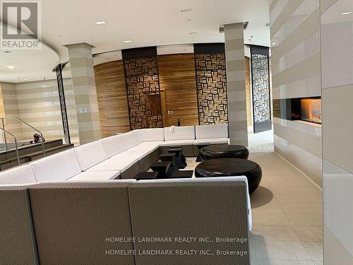 2208 - 501 Yonge Street, Toronto, ON - Indoor Photo Showing Other Room