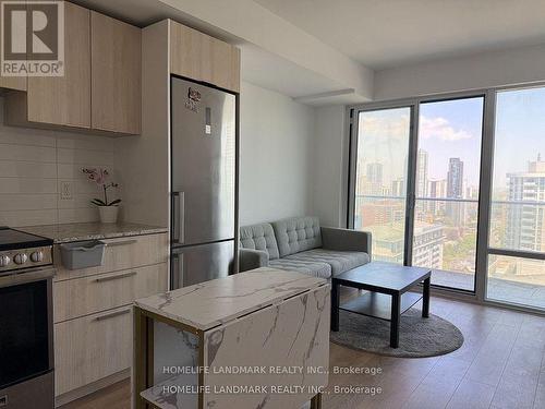 2208 - 501 Yonge Street, Toronto, ON - Indoor