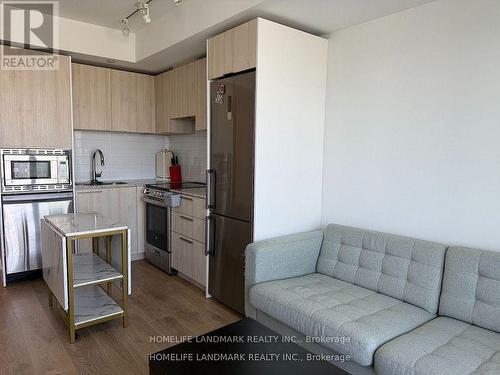 2208 - 501 Yonge Street, Toronto, ON - Indoor Photo Showing Kitchen