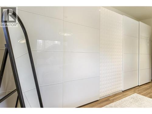 3153 Hall Road, Kelowna, BC - Indoor Photo Showing Other Room