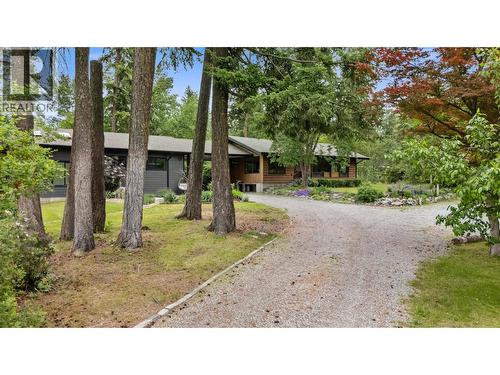 3153 Hall Road, Kelowna, BC - Outdoor