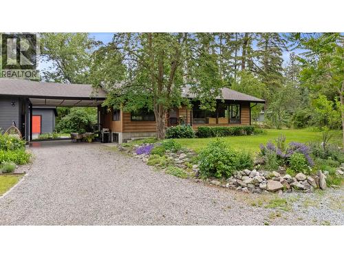 3153 Hall Road, Kelowna, BC - Outdoor