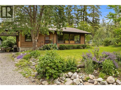 3153 Hall Road, Kelowna, BC - Outdoor