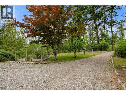 3153 Hall Road, Kelowna, BC - Outdoor