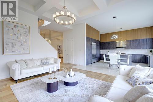 96 Bond Crescent, Richmond Hill, ON - Indoor Photo Showing Living Room