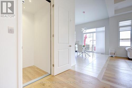 96 Bond Crescent, Richmond Hill, ON - Indoor Photo Showing Other Room