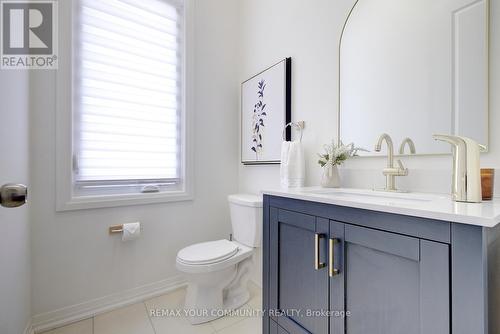96 Bond Crescent, Richmond Hill, ON - Indoor Photo Showing Bathroom
