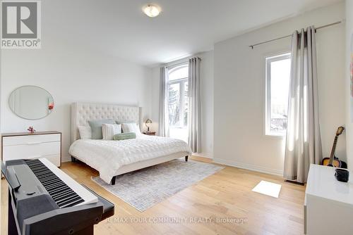 96 Bond Crescent, Richmond Hill, ON - Indoor Photo Showing Bedroom