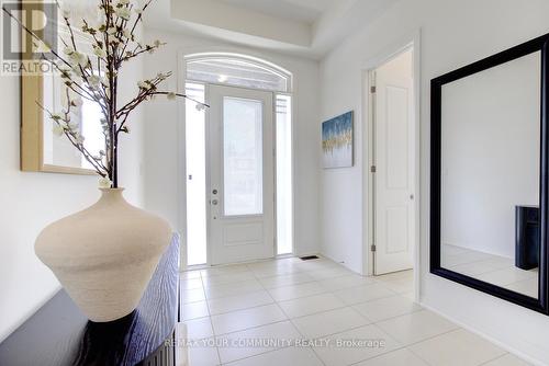 96 Bond Crescent, Richmond Hill, ON - Indoor Photo Showing Other Room