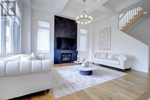 96 Bond Crescent, Richmond Hill, ON - Indoor Photo Showing Living Room With Fireplace
