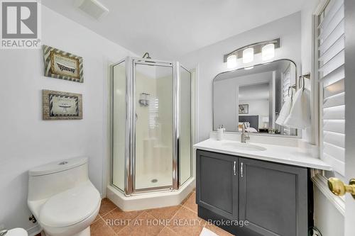 77 Milson Crescent, Guelph, ON - Indoor Photo Showing Bathroom