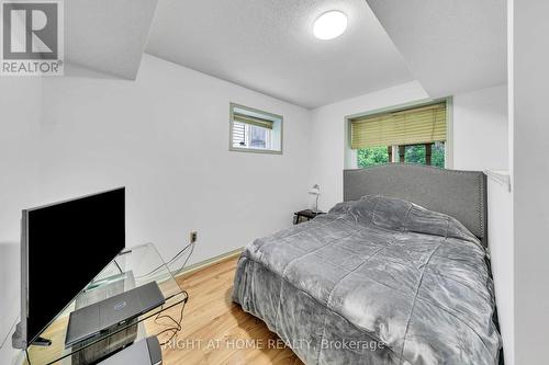 77 Milson Crescent, Guelph, ON - Indoor Photo Showing Bedroom