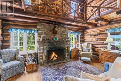 1 Island 29Kl Kahshe Lake - Cooee Island, Gravenhurst (Morrison), ON - Indoor Photo Showing Living Room With Fireplace