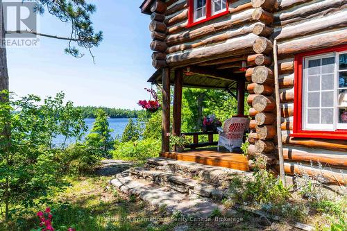 1 Island 29Kl Kahshe Lake - Cooee Island, Gravenhurst (Morrison), ON - Outdoor