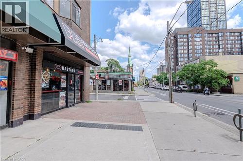 96 Gerrard St E, Toronto, ON 