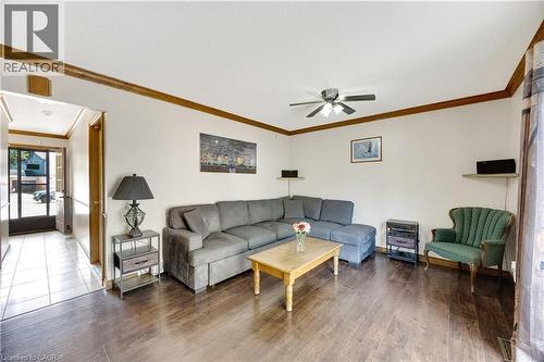1251 Jalna Boulevard, London, ON - Indoor Photo Showing Living Room