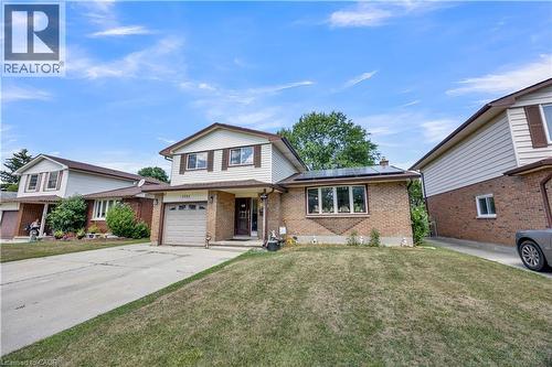 1251 Jalna Boulevard, London, ON - Outdoor With Facade