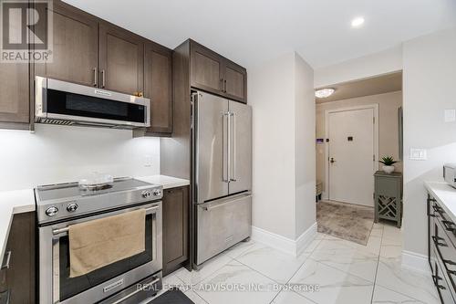313 - 53 Woodbridge Avenue, Vaughan, ON - Indoor Photo Showing Kitchen