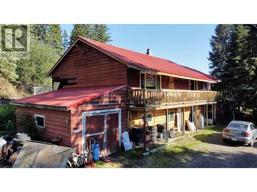 8245 Bridge Lake North Road, Bridge Lake, BC - Outdoor