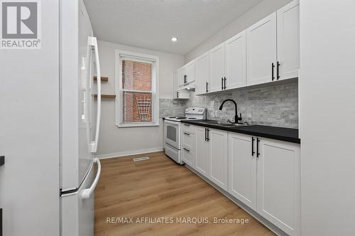 88 Brockville Street, Smiths Falls, ON - Indoor Photo Showing Kitchen