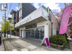 1605 RENFREW STREET  Vancouver, BC V5K 4C9