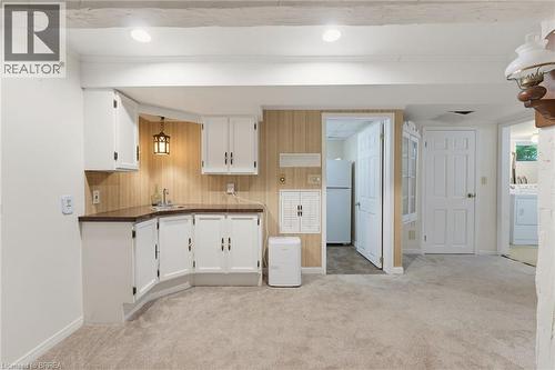 321 Pinehurst Road, Paris, ON - Indoor Photo Showing Kitchen