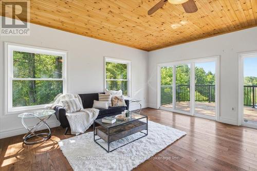 743 Tuftsville Road, Stirling-Rawdon (Rawdon Ward), ON - Indoor Photo Showing Living Room