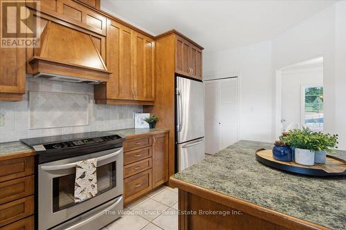 743 Tuftsville Road, Stirling-Rawdon (Rawdon Ward), ON - Indoor Photo Showing Kitchen