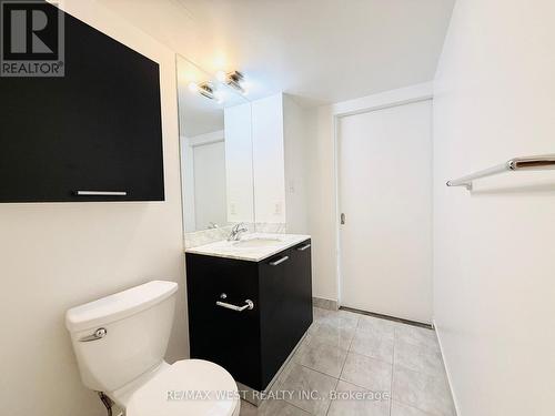1203 - 38 Grenville Street, Toronto, ON - Indoor Photo Showing Bathroom
