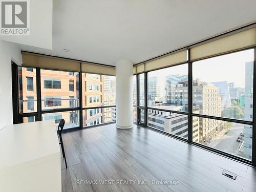 1203 - 38 Grenville Street, Toronto, ON - Indoor