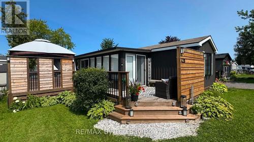 420 - 225 Platten Boulevard, Scugog, ON - Outdoor With Deck Patio Veranda