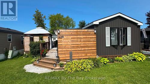 420 - 225 Platten Boulevard, Scugog, ON - Outdoor With Exterior