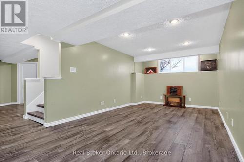 44 Byrnes Crescent, Penetanguishene, ON - Indoor Photo Showing Other Room