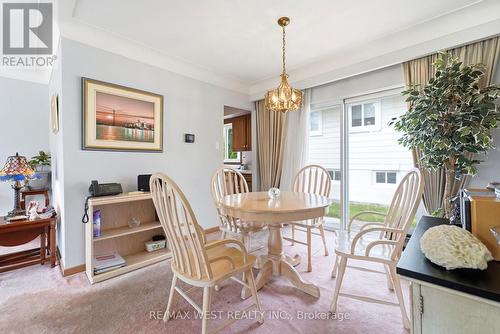 491 Shannon Crescent, Burlington, ON - Indoor Photo Showing Dining Room