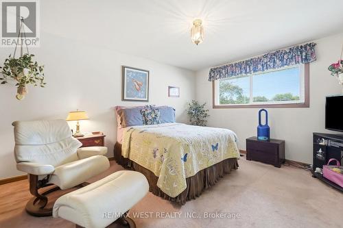 491 Shannon Crescent, Burlington, ON - Indoor Photo Showing Bedroom