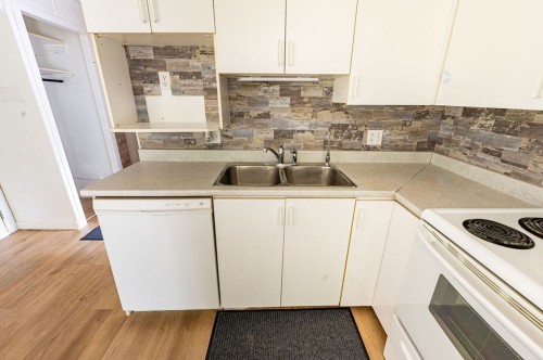 Cuisine - 8 Ch. Alder, La Pêche, QC - Indoor Photo Showing Kitchen With Double Sink