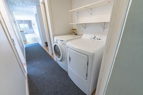 Salle de lavage - 8 Ch. Alder, La Pêche, QC - Indoor Photo Showing Laundry Room