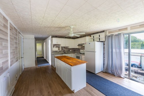 Salle à manger - 8 Ch. Alder, La Pêche, QC - Indoor Photo Showing Kitchen