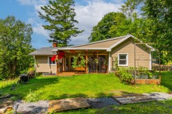 1018 Ch. des Nations  Sainte-Anne-Des-Lacs, QC J0R 1B0