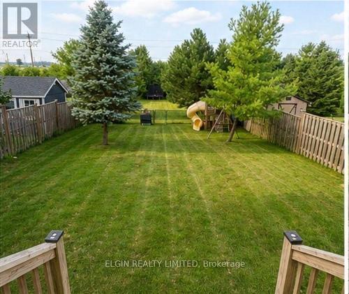 42022 Mcbain Line, Central Elgin, ON - Outdoor With Backyard