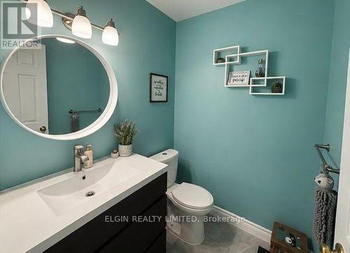 42022 Mcbain Line, Central Elgin, ON - Indoor Photo Showing Bathroom