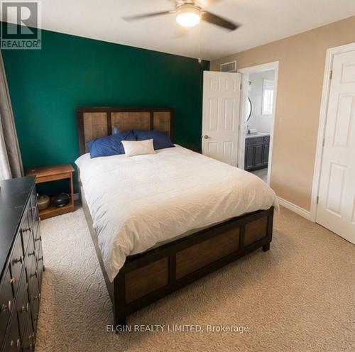 42022 Mcbain Line, Central Elgin, ON - Indoor Photo Showing Bedroom